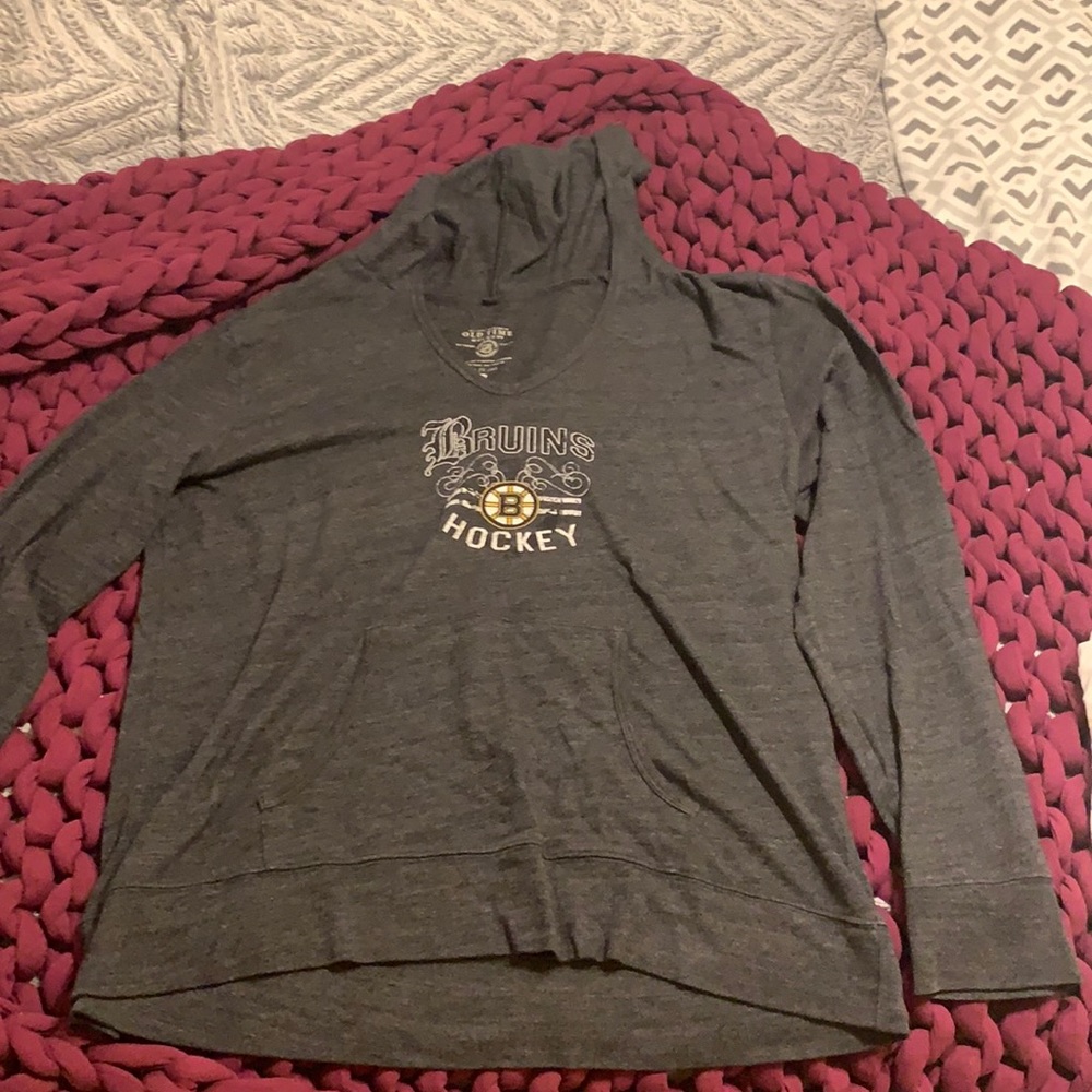 Women’s Boston Bruins sweatshirt
